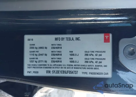 2018 Tesla Model 3 Long Range/Performance z USA, uszkodzony, nr VIN 5YJ3E1EB9JF054737